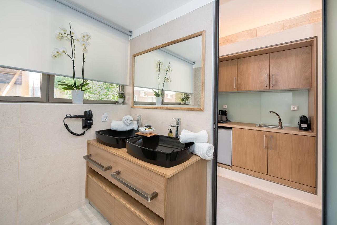 Lilium Luxury 3* Agia Marina