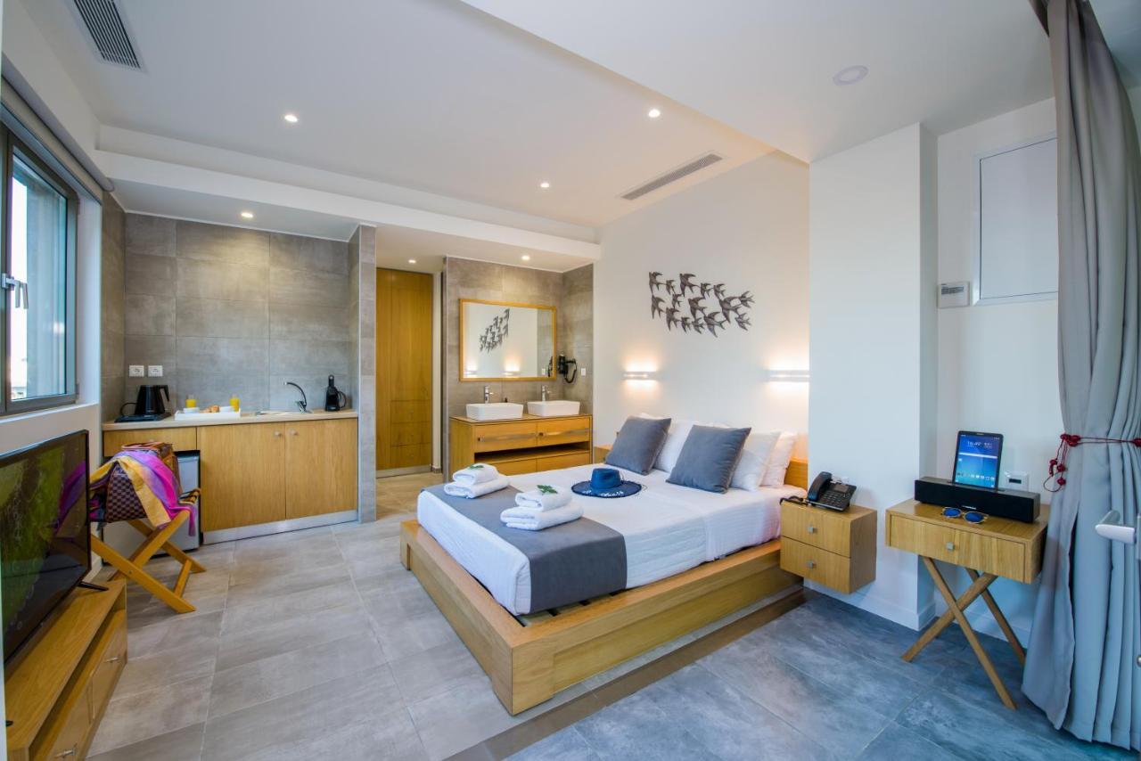 Lilium Luxury 3* Agia Marina